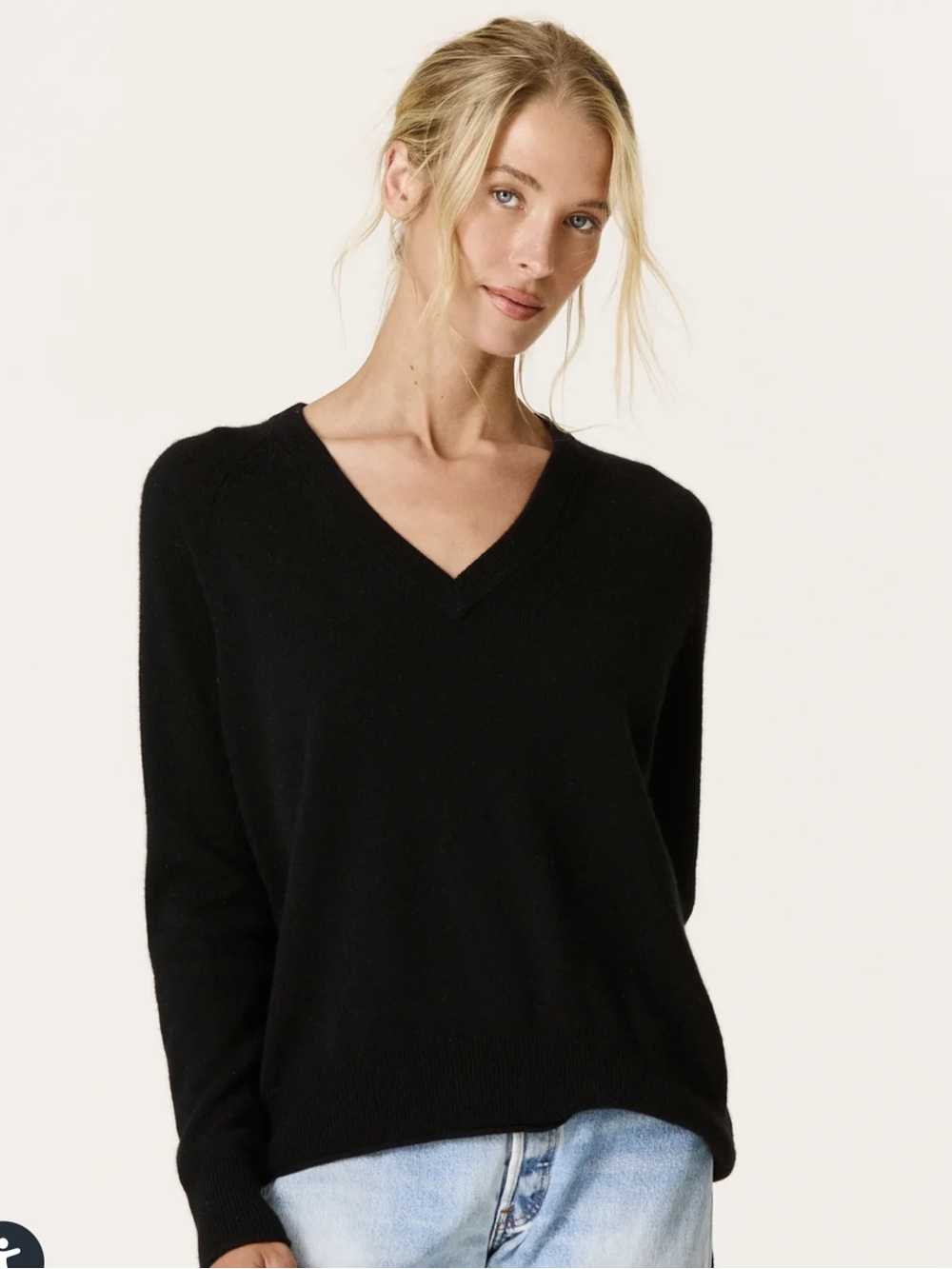 NAKED Cashmere HARLYN CASHMERE V-NECK SWEATER - BLACK